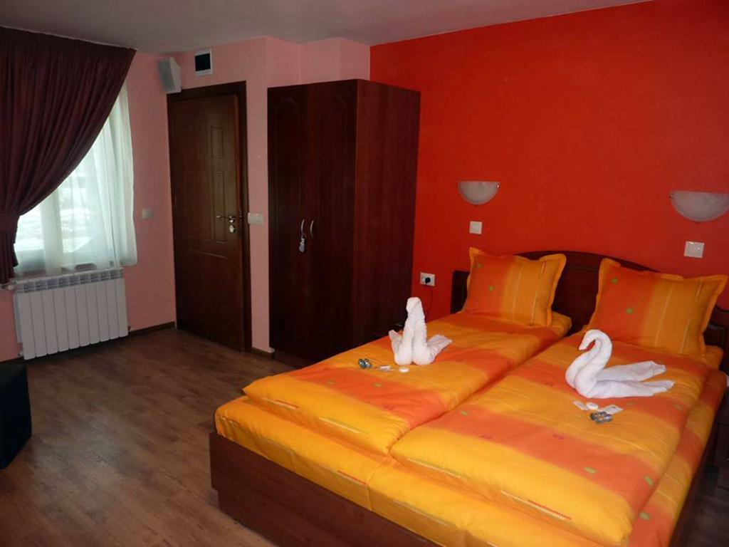 Guest House H Dzhogolanov Копривштица Экстерьер фото