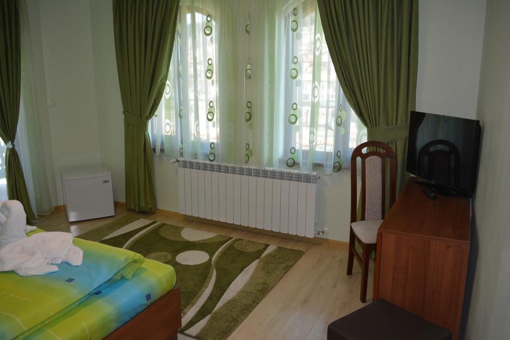 Guest House H Dzhogolanov Копривштица Экстерьер фото