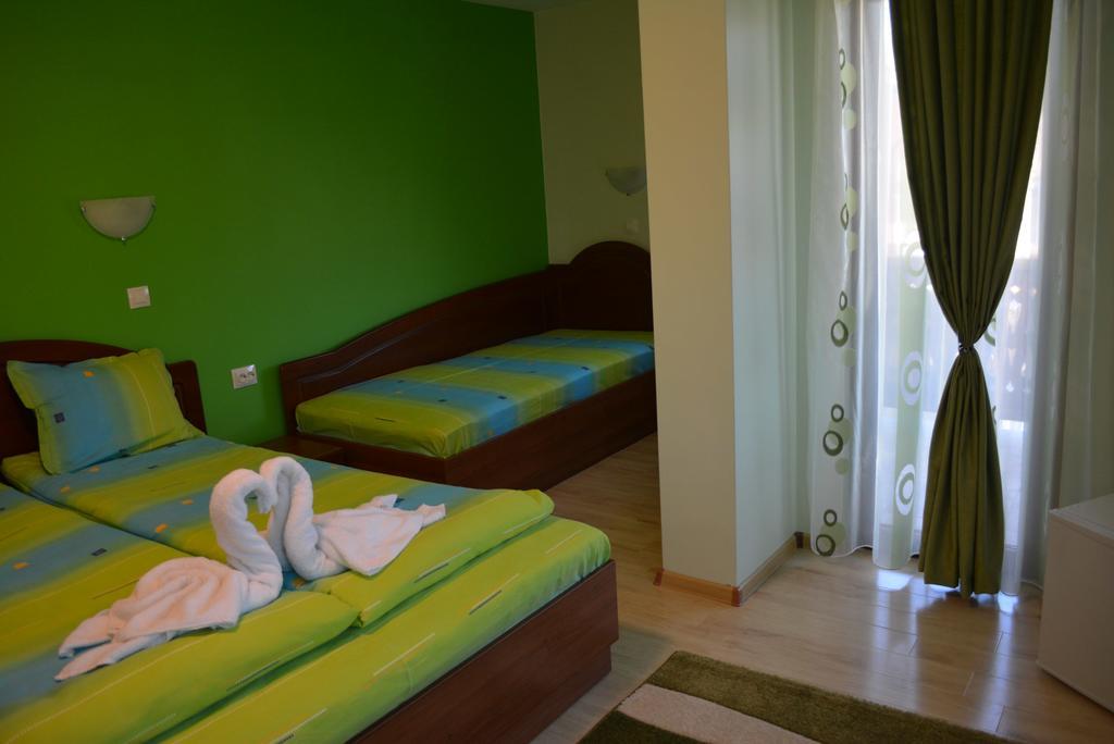 Guest House H Dzhogolanov Копривштица Экстерьер фото