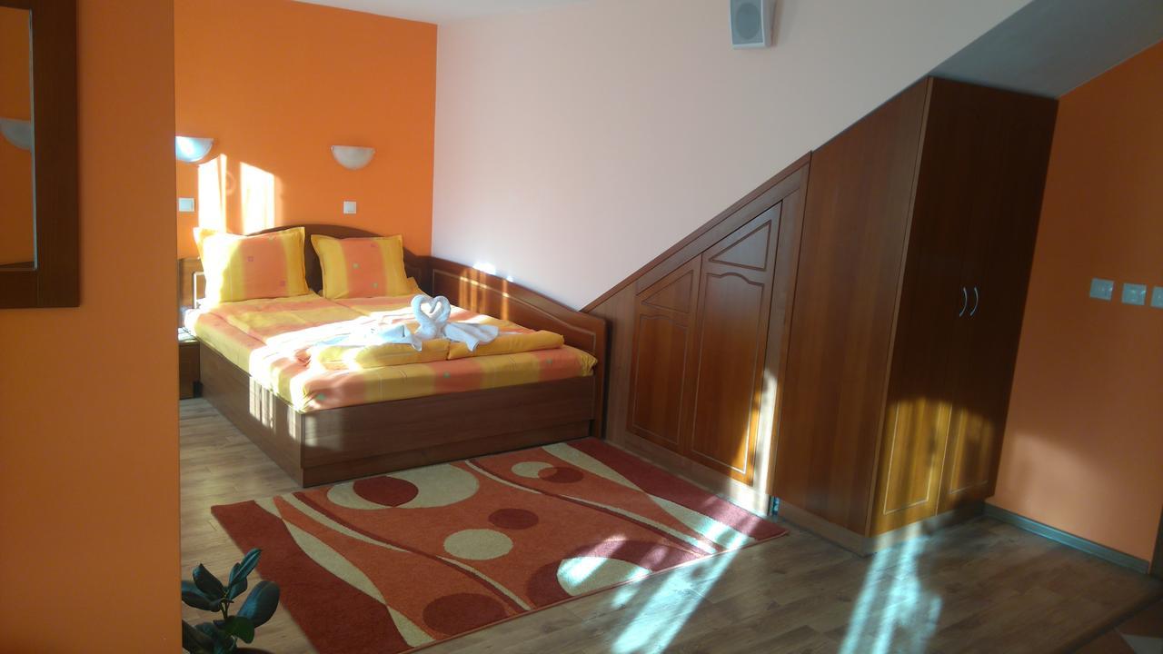 Guest House H Dzhogolanov Копривштица Экстерьер фото