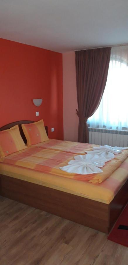 Guest House H Dzhogolanov Копривштица Экстерьер фото